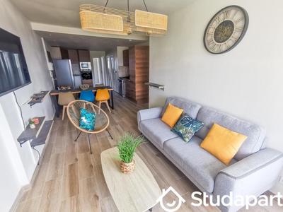 Chambre - 10 m² - 1 pièce