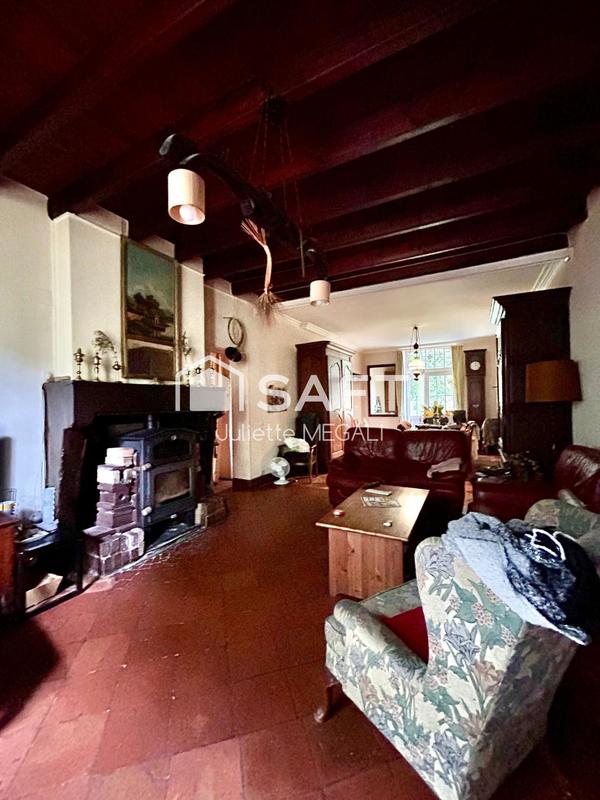 Maison - 170 m² - 9 pièces