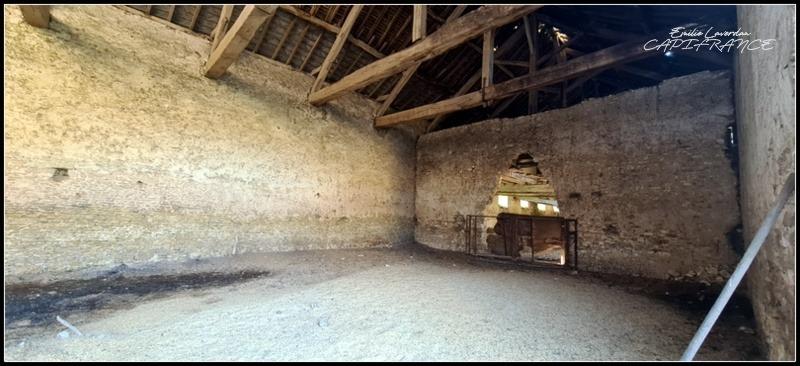 Fermette - 1 300 m² - 2 pièces