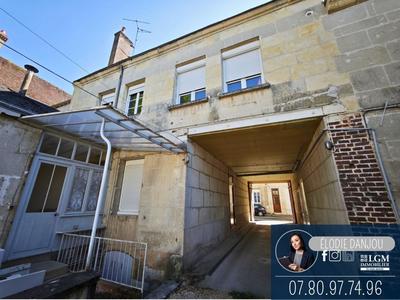 Maison - 223 m² - 7 pièces