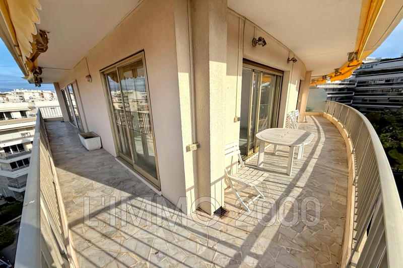 Appartement - 85 m² - 3 pièces