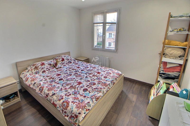 Maison - 80 m² - 5 pièces