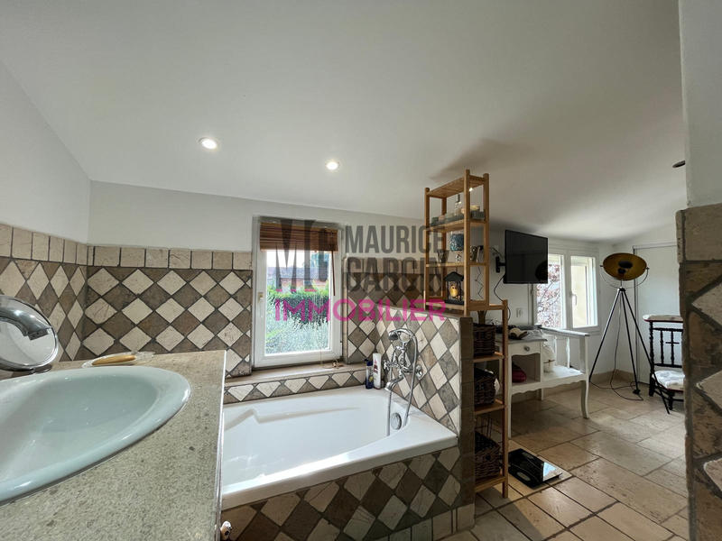 Maison - 97 m² - 4 pièces