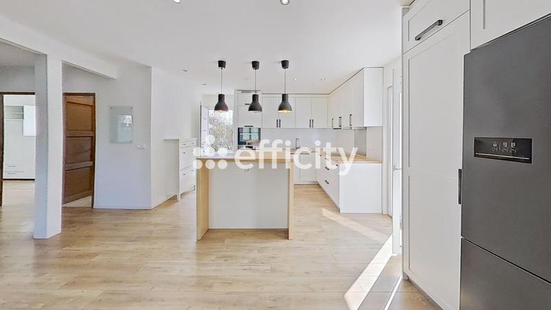 Maison - 103 m² - 4 pièces