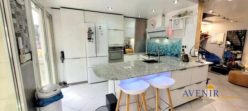 Maison - 160 m² - 5 pièces