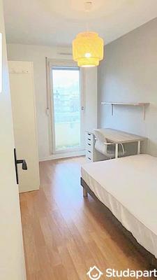 Chambre - 9 m² - 1 pièce