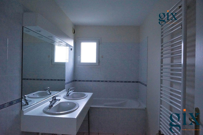 Appartement - 79 m² - 3 pièces