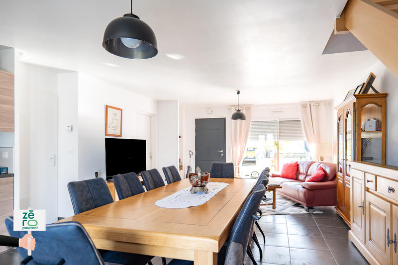 Maison - 96 m² - 5 pièces