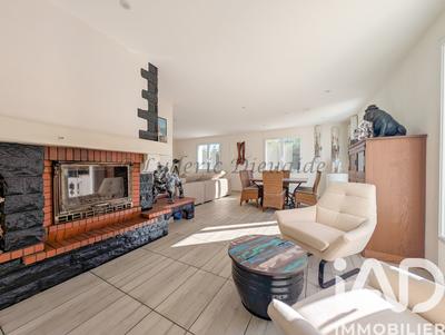 Maison - 177 m² - 5 pièces