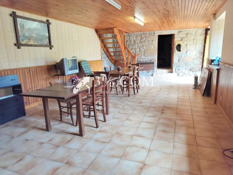 Propriété - 195 m² - 8 pièces