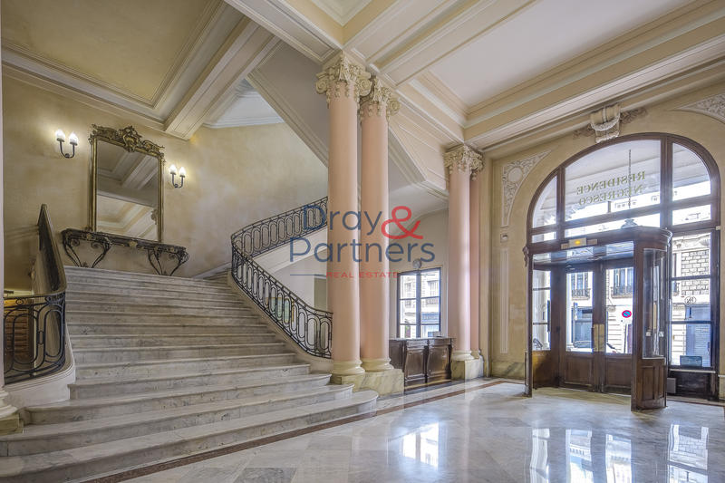 Appartement - 70 m² - 2 pièces