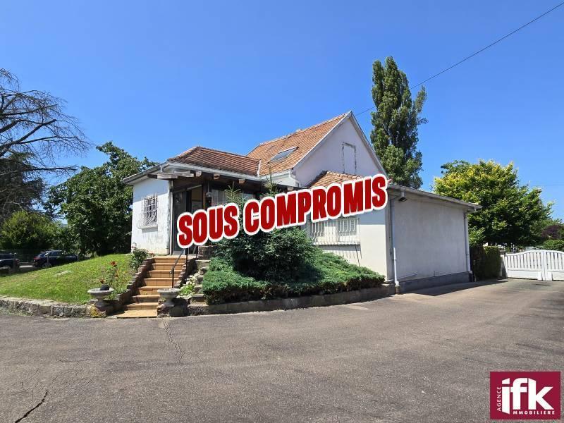 Maison - 100 m² - 5 pièces