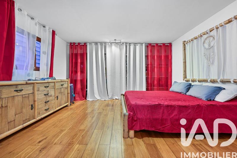 Maison - 215 m² - 7 pièces