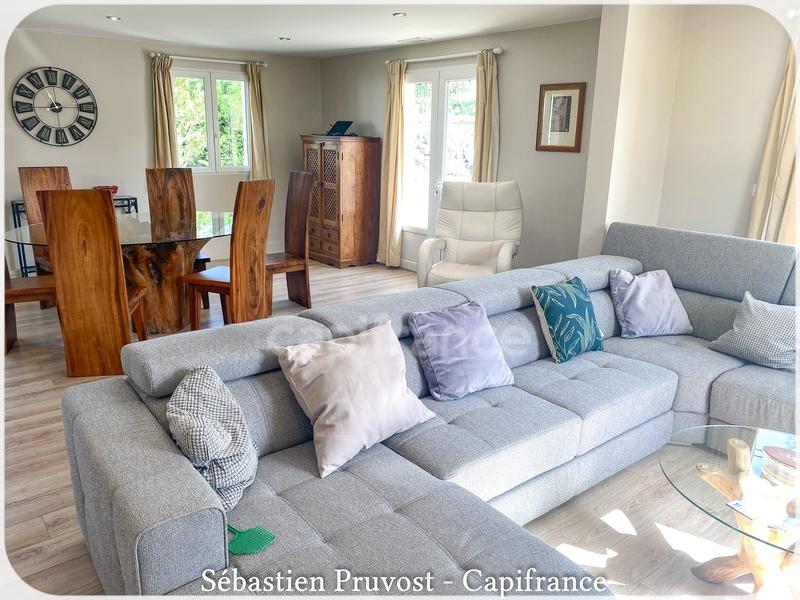 Maison - 177 m² - 8 pièces