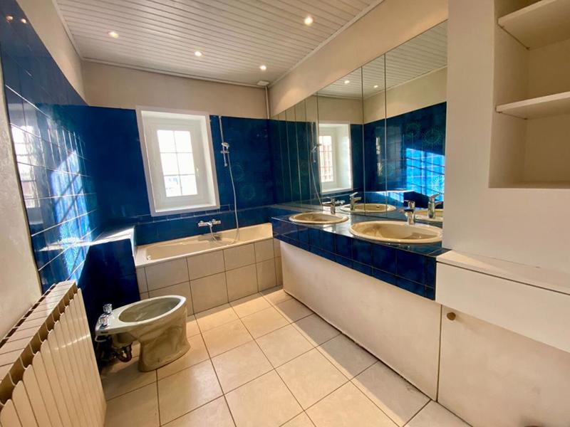 Duplex - 250 m² - 8 pièces