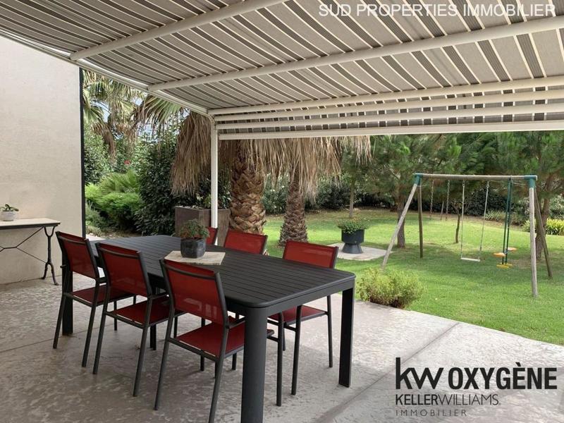 Maison - 210 m² - 6 pièces