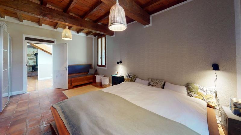 Maison - 250 m² - 5 pièces