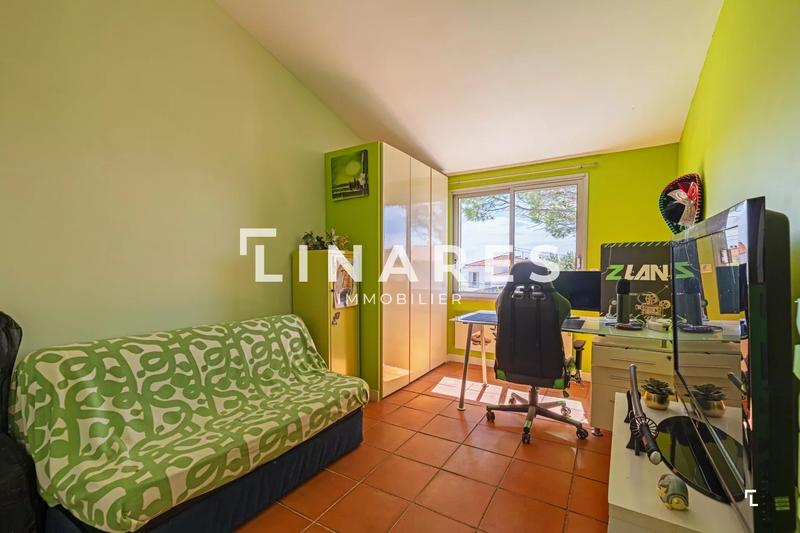 Villa - 196 m² - 6 pièces