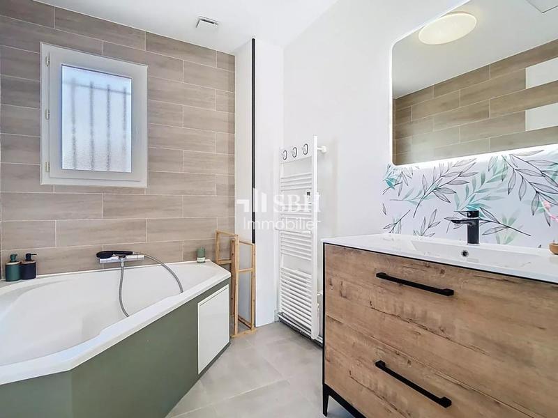 Maison - 125 m² - 6 pièces