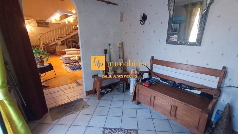 Villa - 177 m² - 6 pièces