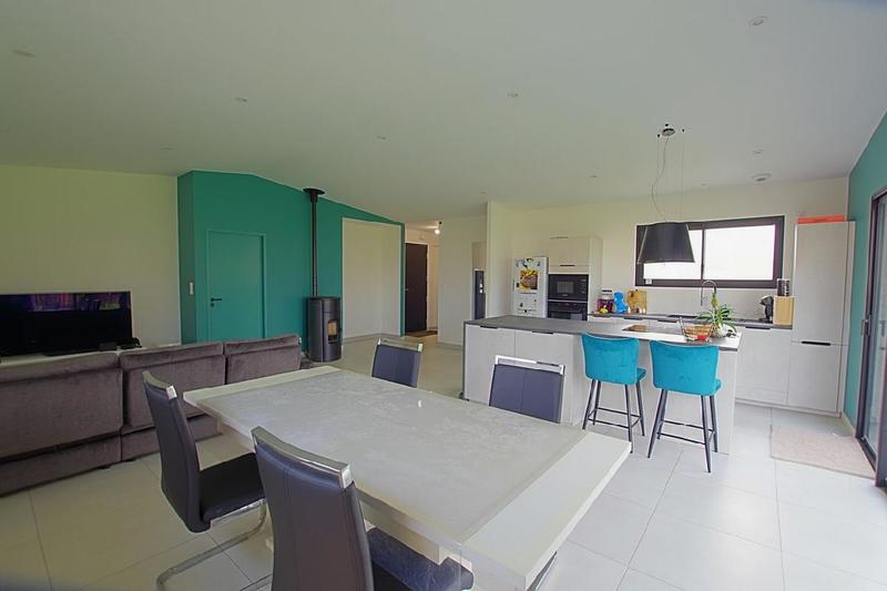 Maison - 110 m² - 4 pièces