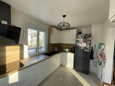 Maison - 87 m² - 5 pièces