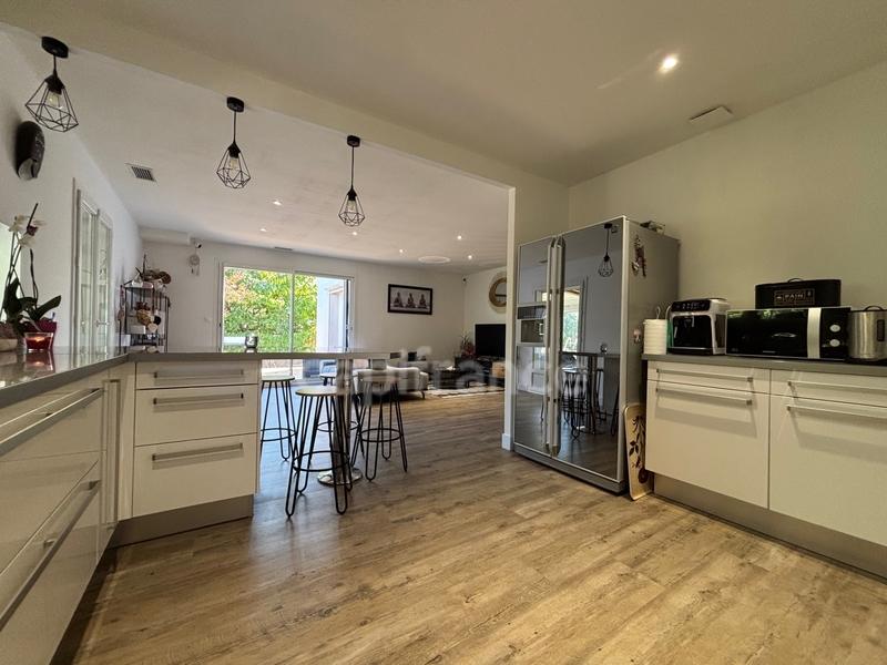 Maison - 160 m² - 5 pièces