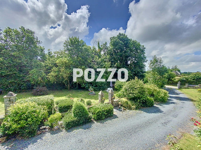 Maison - 400 m² - 13 pièces