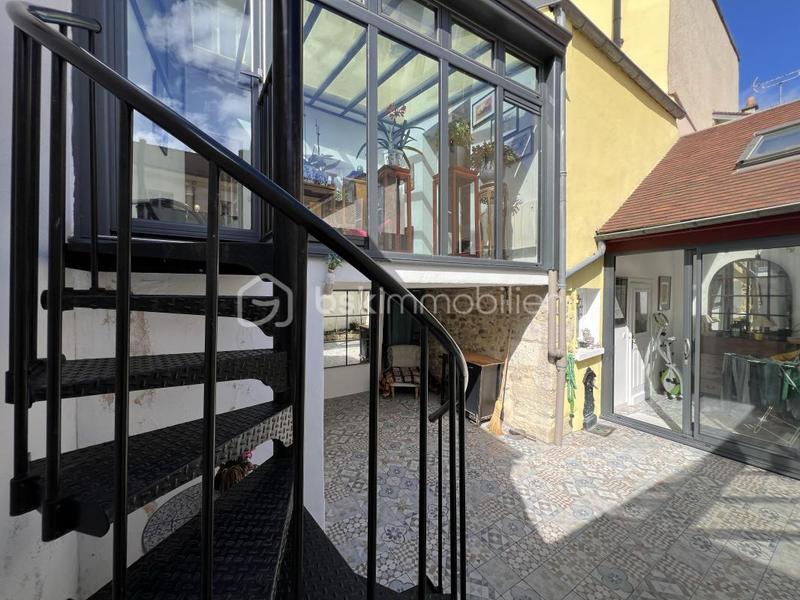 Maison de village - 191 m² - 8 pièces