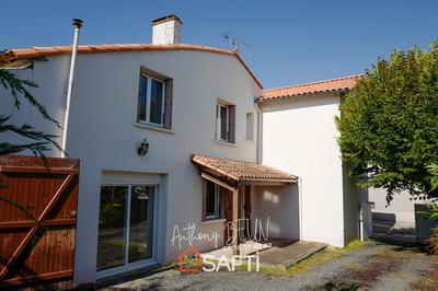 Maison - 171 m² - 8 pièces