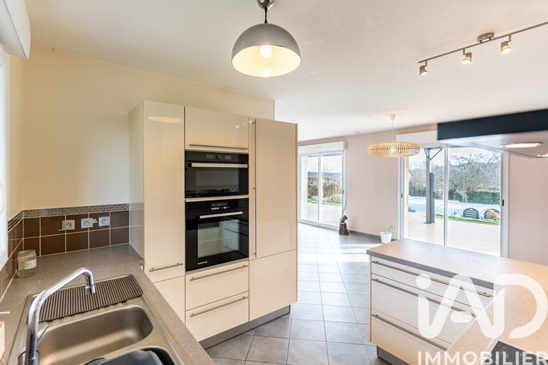 Maison - 150 m² - 5 pièces