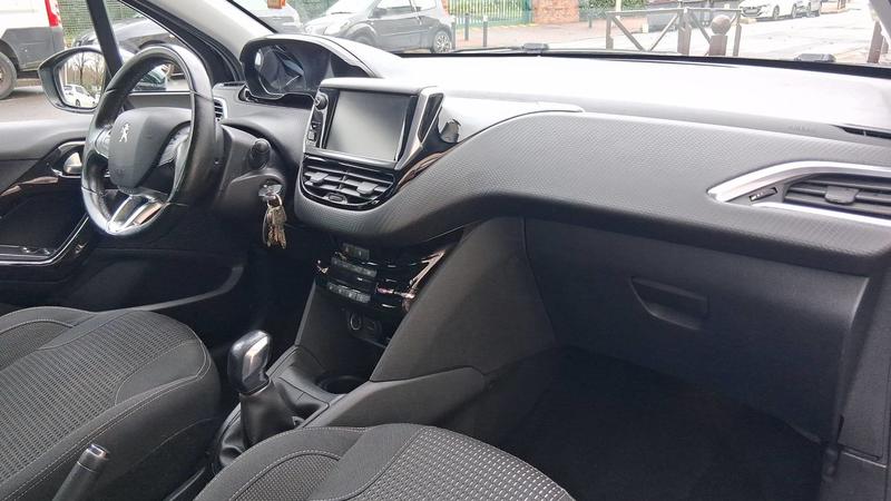 Peugeot 208 1.5 BlueHDi 100 Allure