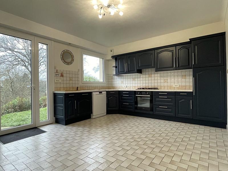 Maison - 165 m² - 6 pièces