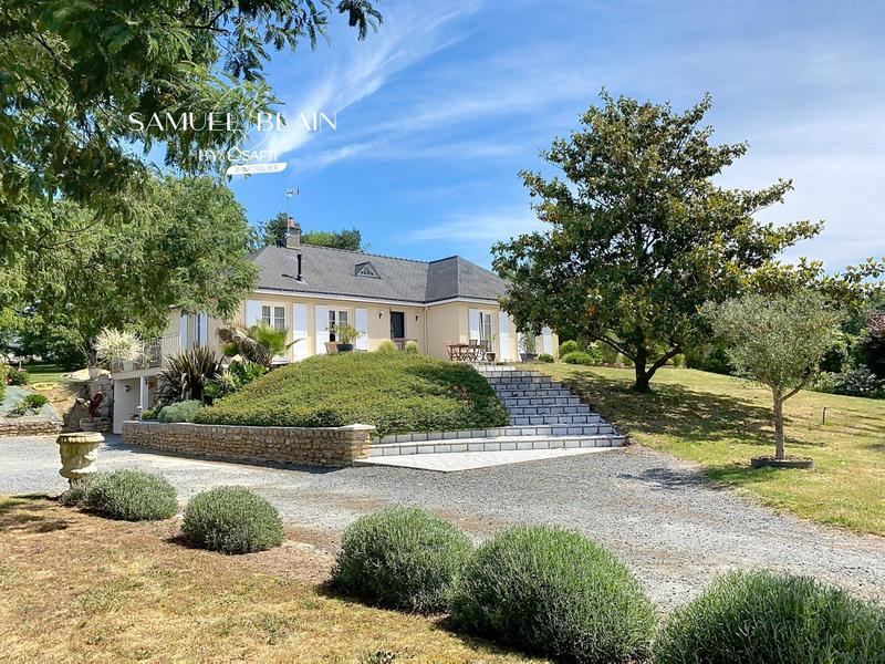 Maison - 170 m² - 7 pièces