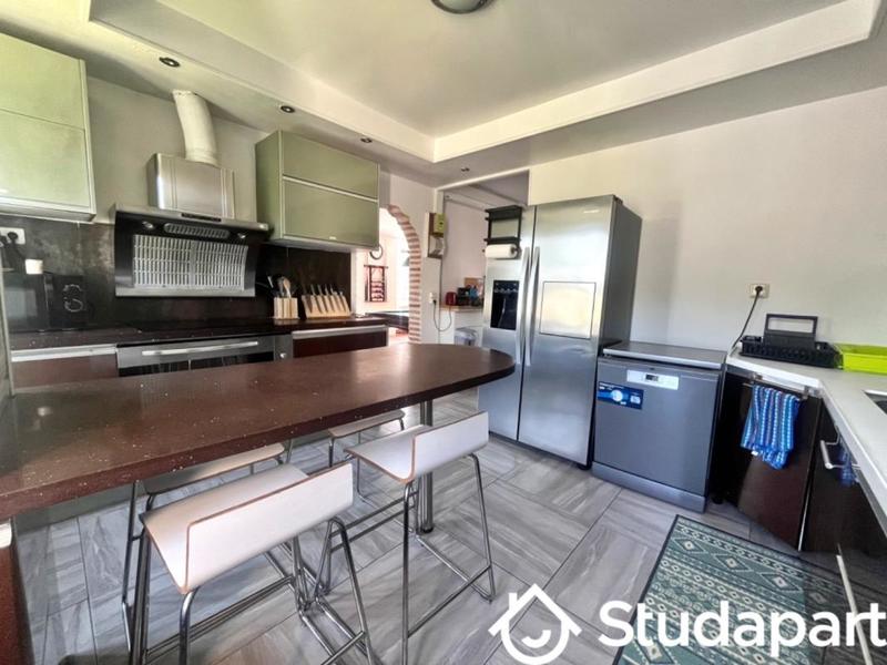 Chambre - 12 m² - 1 pièce