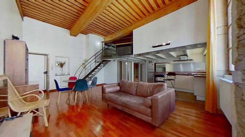 Appartement - 62 m² - 5 pièces