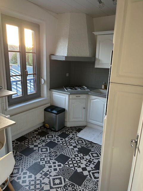 Appartement - 85 m² - 5 pièces