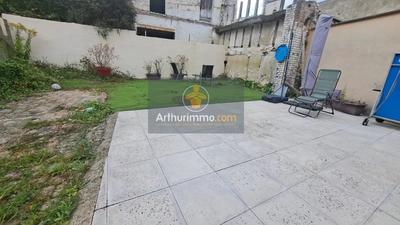 Appartement - 147 m² - 6 pièces