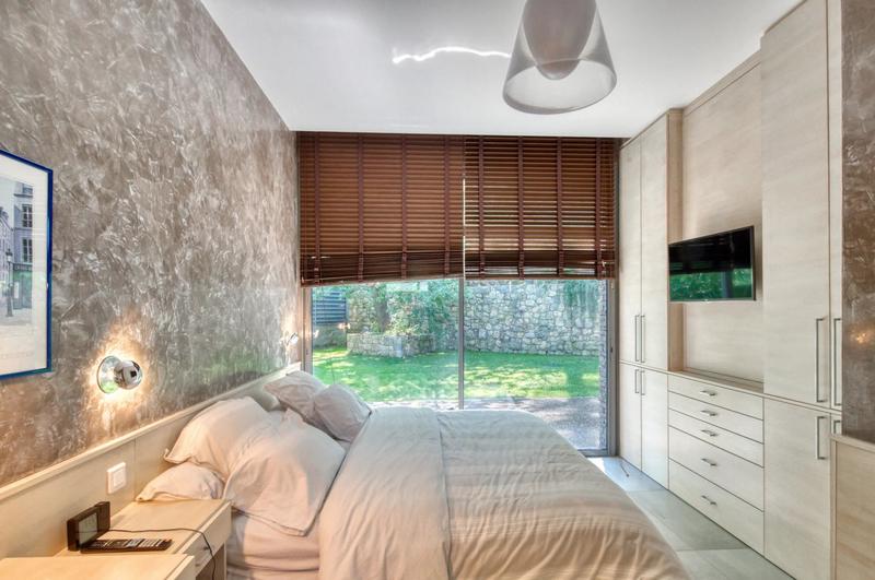 Villa - 350 m² - 8 pièces