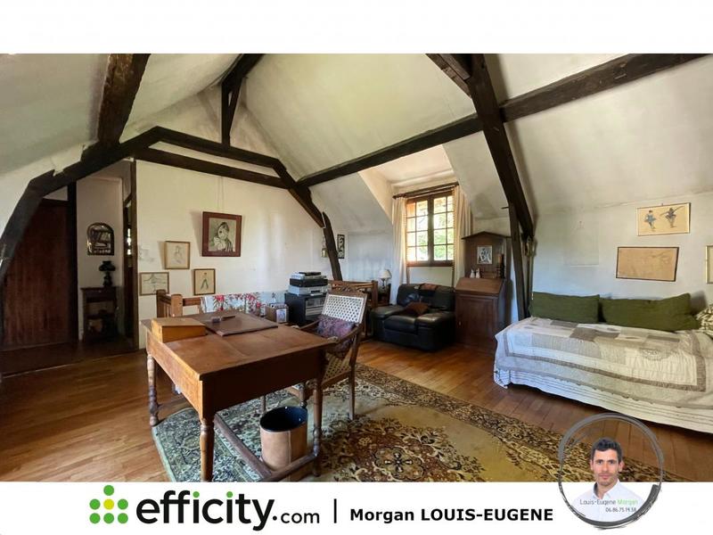 Demeure - 228 m² - 10 pièces