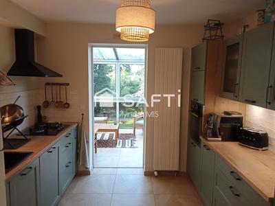 Maison - 135 m² - 6 pièces