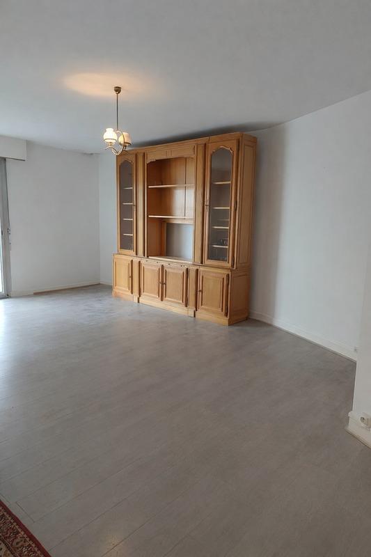 Appartement - 81 m² - 3 pièces