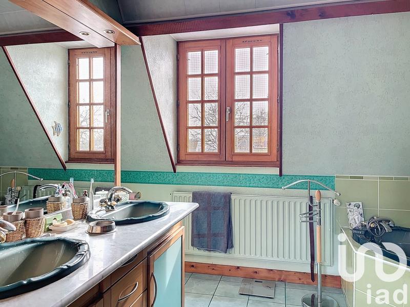 Maison - 214 m² - 4 pièces