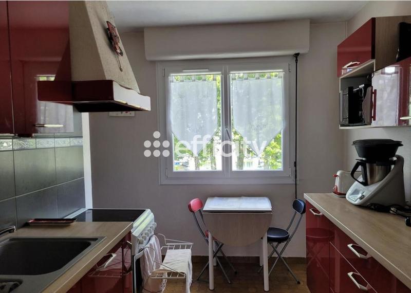 Appartement - 90 m² - 4 pièces