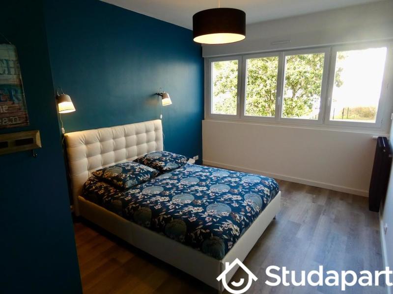 Chambre - 13 m² - 1 pièce