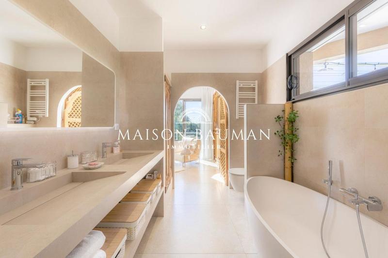 Maison - 164 m² - 6 pièces