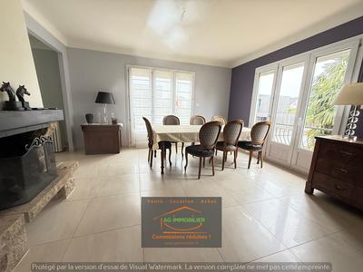 Maison - 123 m² - 5 pièces