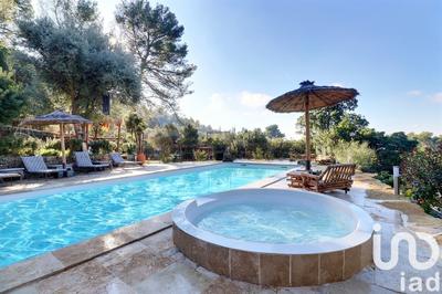 Maison - 148 m² - 6 pièces