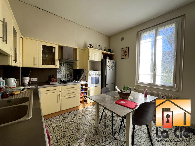 Maison ancienne - 217 m² - 9 pièces