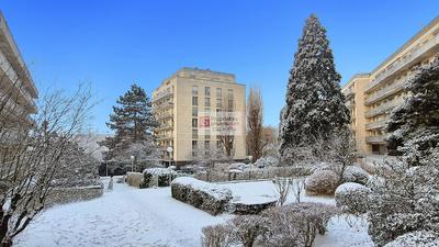 Appartement - 79 m² - 4 pièces